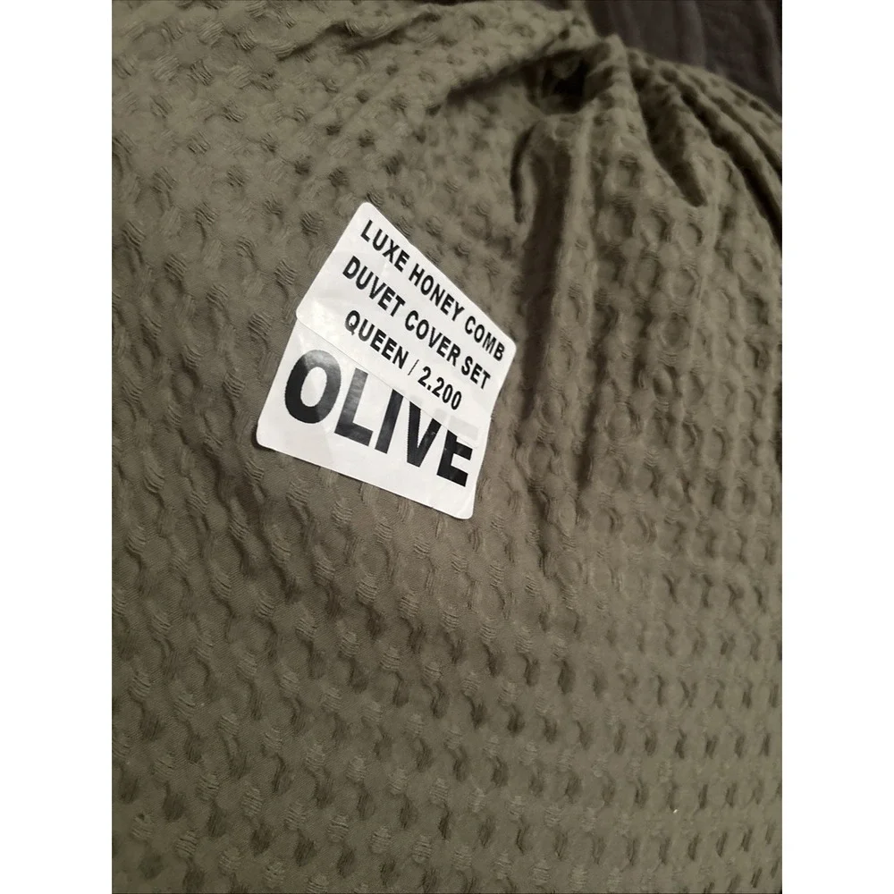 NWOT Quince Organic Luxe Honeycomb Duvet Cover Set QUEEN Olive